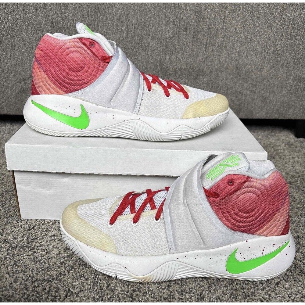 NIKE 2016 KYRIE 2 NIKE ID KY-RISPY KRISPY KREME SIZE 10.5 MENS
